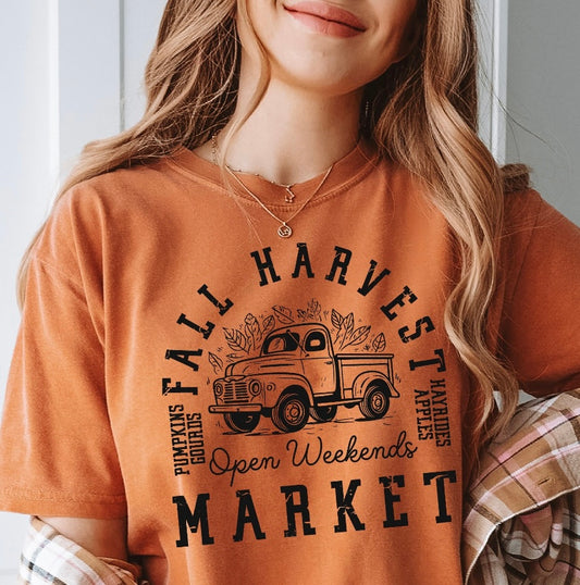 All harvest market tee