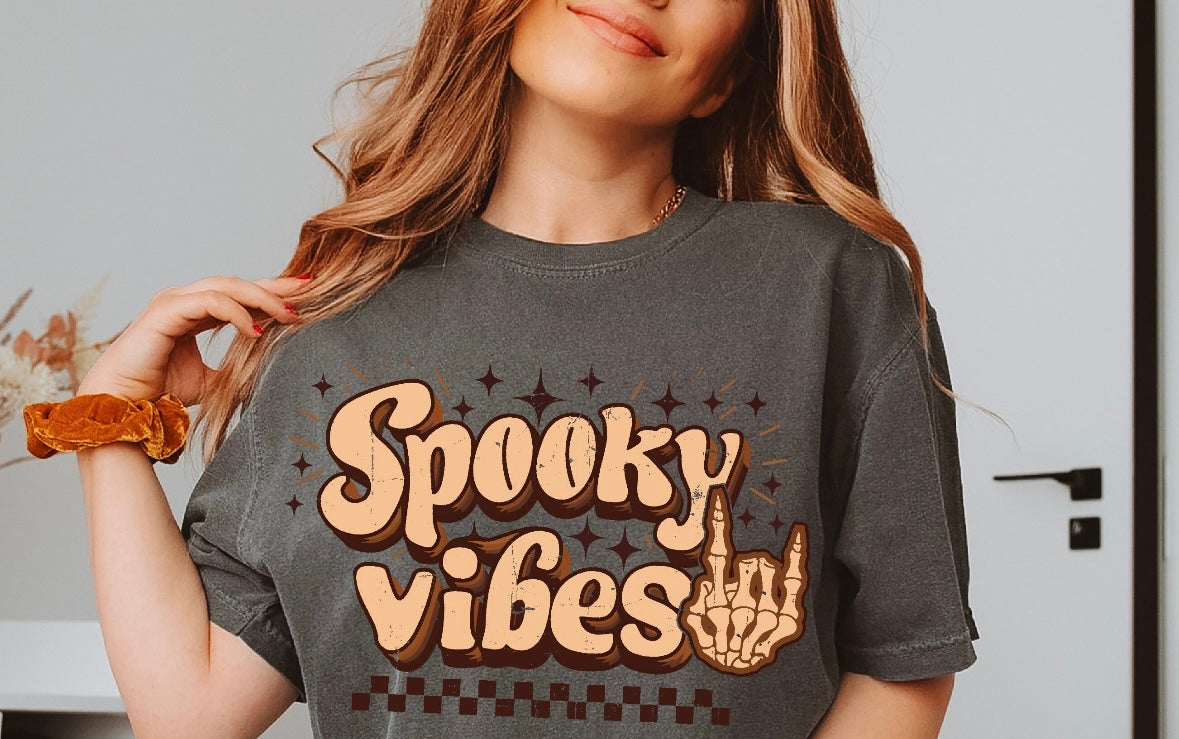 Spooky vibes tee